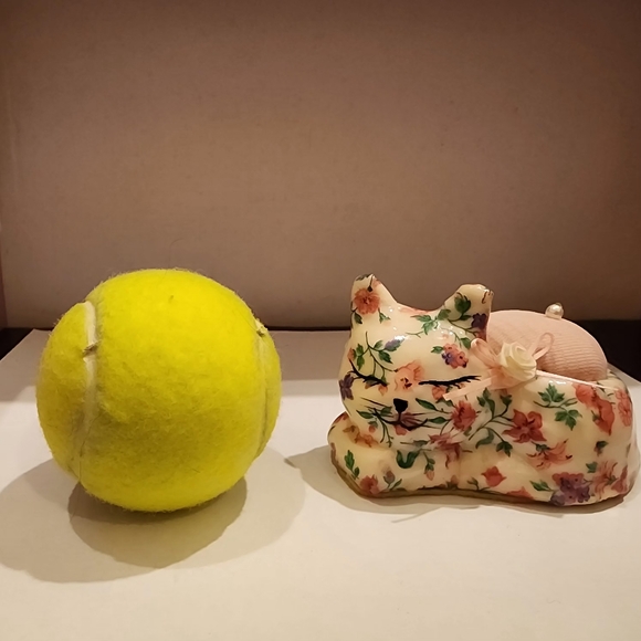 Floral cat pin cushion figurine - vintage - Picture 6 of 8